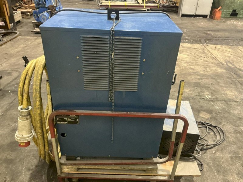 MILLER SYNCROWAVE 300 WELDER: YOBRO #26450