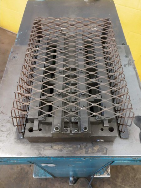 16" T-DRILL / UTE "STRAIGHT-O-MATIC"  MODEL 250 BLADE &amp; PART CORRECTIVE STRAIGHTENER: STOCK #13510