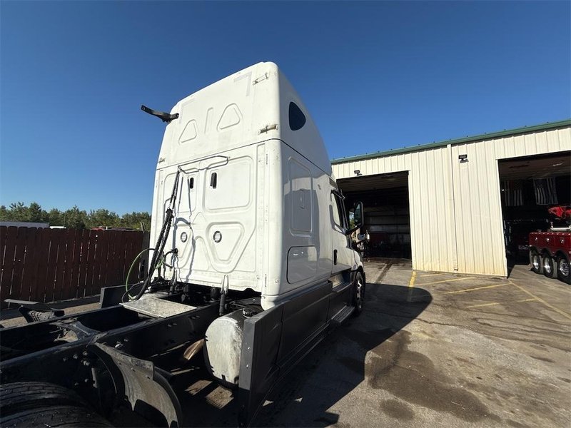2023 Freightliner Cascadia 3AKJHHDR2PSNC6295