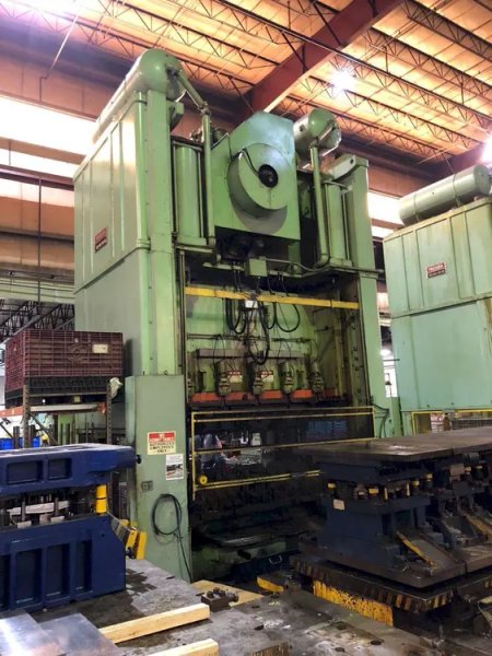 NIAGARA 880 TON SSDC PRESS, S/N P53454, STOCK# 14124J