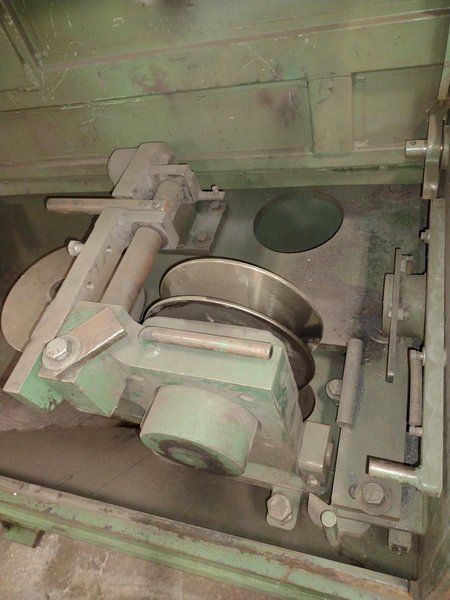 9/16" RMG MODEL #MD-14 L22 WIRE DESCALER, ROCKFORD MANUFACTURING GROUP: STOCK 16183