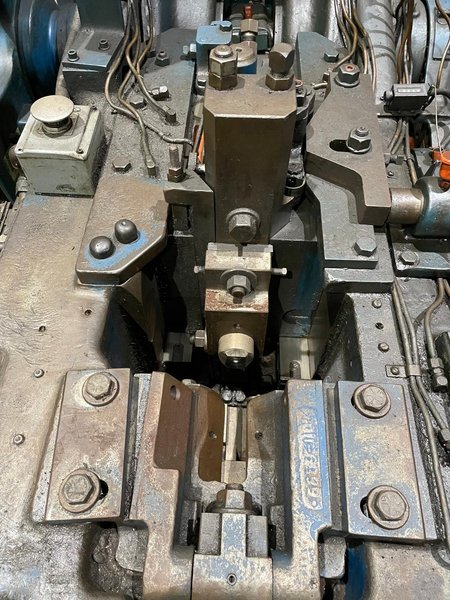 5/16" WATERBURY-FARREL Mdl# 11 ODDS HAND FEED OPEN DIE SGL STROKE RE HEADER