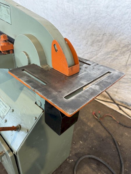 36 TON PIRANHA P-36 IRON WORKER. STOCK #0889325