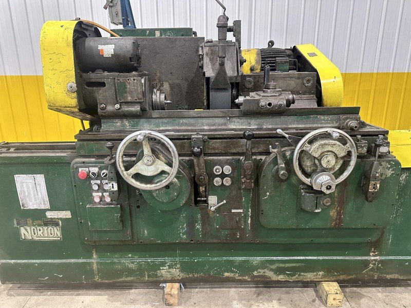 6" X 30" NORTON HEAVY MODEL #CTU DUTY OD CYLINDRICAL GRINDER: STOCK #20684