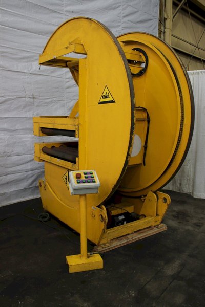4000 LBS AIR TECHNICAL INDUSTRIES PACMAN TYPE UPENDER: STOCK #76417
