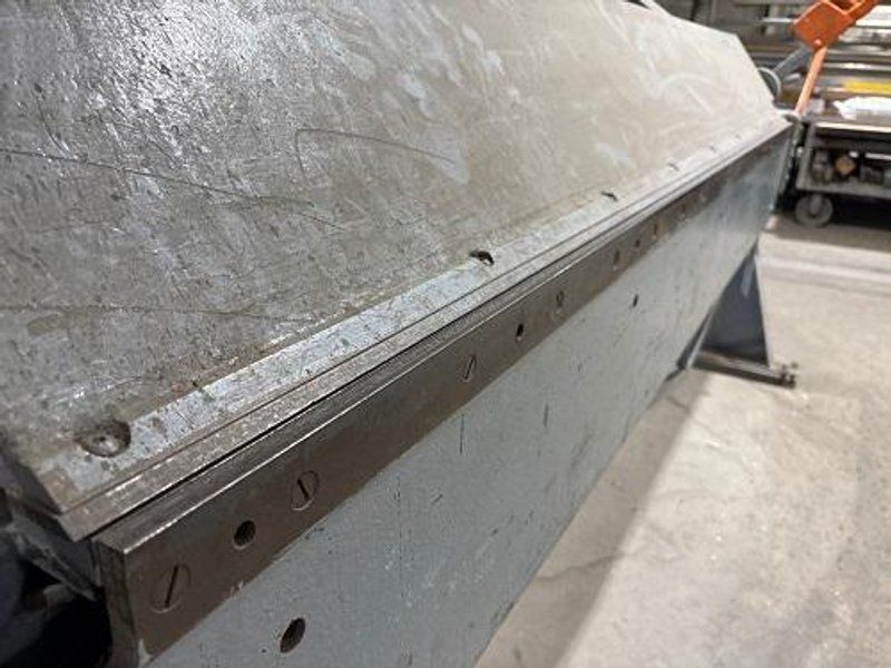 CHICAGO DRIES &amp; KRUMP 8' X 16 GA. APRON BRAKE