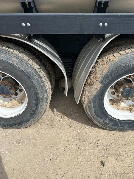 2012 Mack GU 713 1M2AX09C1CM010798