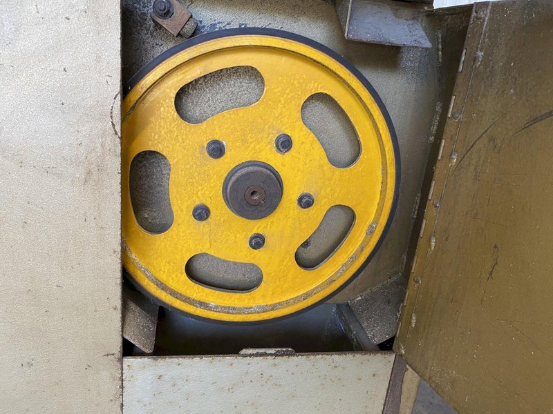16"  STARTRITE MODEL #216H VERTICAL BANDSAW: STOCK #19278