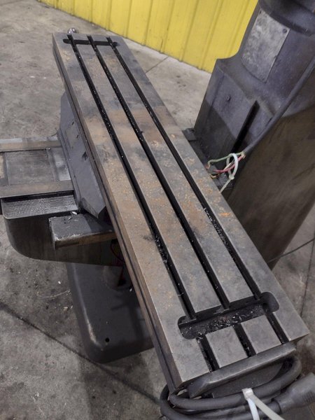 2 HP BRIDGEPORT SERIES I VERTICAL RAM TYPE MILL: YOBRO #24975