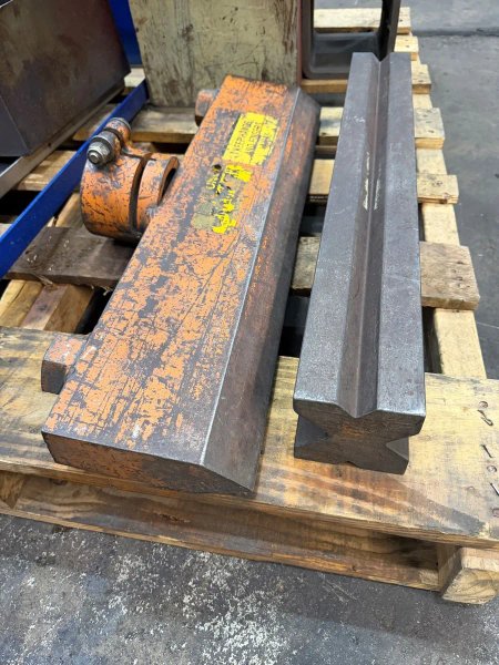 USED HMI 58 TON DUAL OPERATOR HYDRAULIC IRONWORKER MODEL 58-20