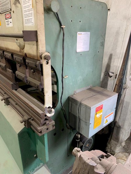 32 TON X 60" ADIRA QHA-3215 UP-ACTING HYDRAULIC PRESS BRAKE. STOCK # 0104221