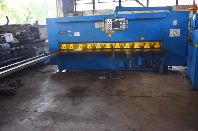 10' X 1/4" CINCINNATI CNC HYDRAULIC POWER SQUARING SHEAR.  STOCK # 1006925