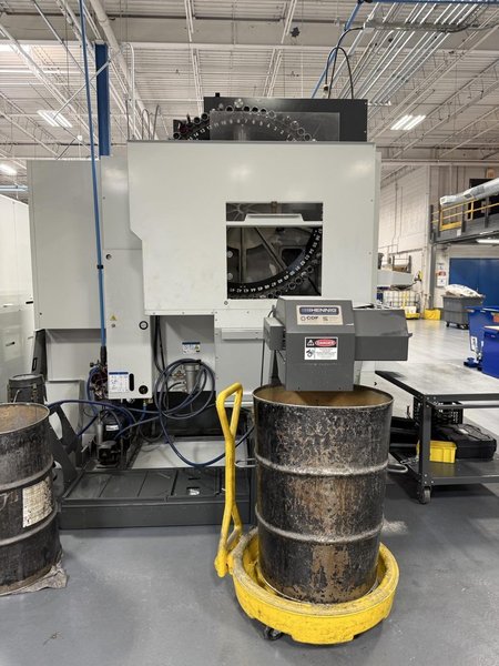 Haas UMC-750SS 5 Axis UMC, 2022 – Fanuc M-20iD Robot Cell, 70+1 SMTC, TSC, Chip Conveyor