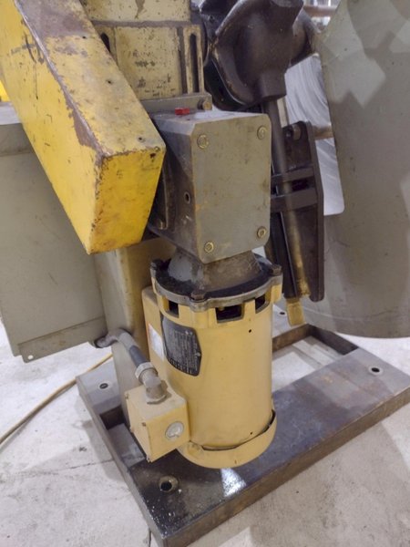 500 LB X 10" JACO MODEL #JVRE-510-1 MOTORIZED UNCOILER COIL REEL: STOCK #20086
