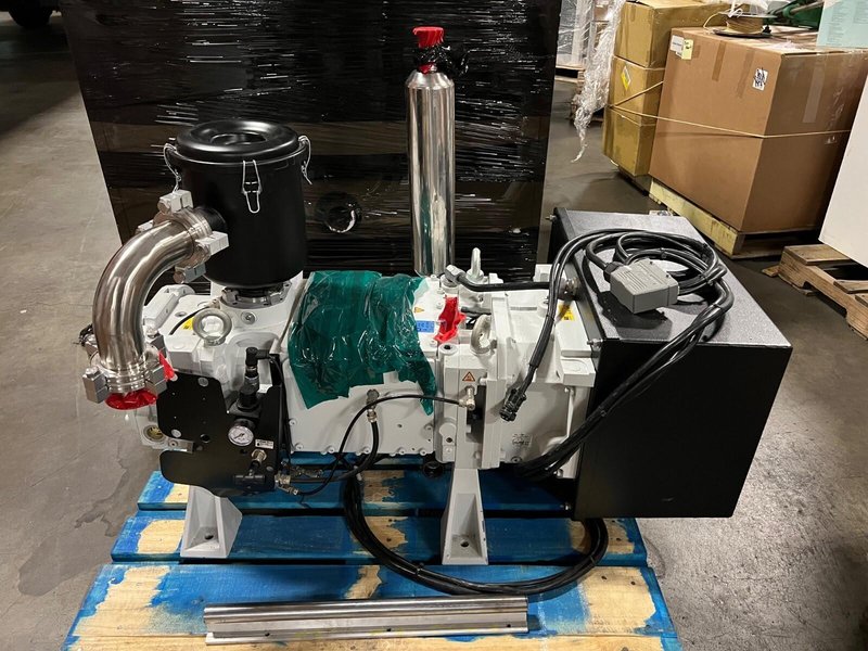 Leybold Dryvac DV 200 Pump, 2020 – One of Three