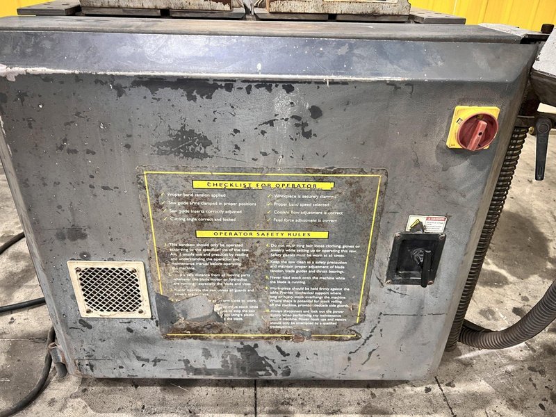 18" X 20" HYD-MECH MODEL #VW-18 VERTICAL BAND SAW w/ 45° MITER: STOCK #21928