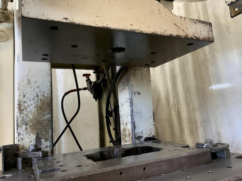 60 TON MINSTER MODEL 6 SS FIXED BASE GAP FRAME PRESS: STOCK #81620