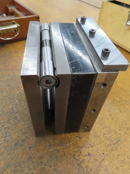 Hermann Schmidt 6" X 6" Sine Chuck- Auction Item