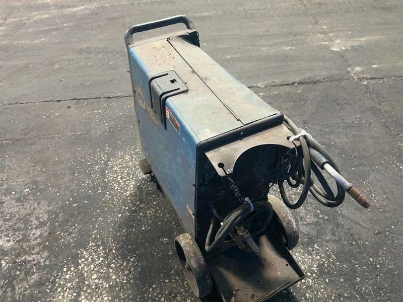 Miller 160 Amp Welder - Millermatic 210
