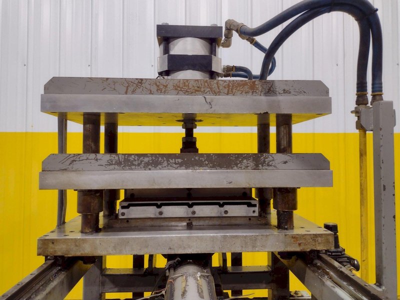 22" PNEUMATIC CUTOFF SHEAR &amp; PRESS WITH ACCELERATOR: STOCK #19539