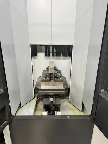 2010 MORI SEIKI NMV5000 DCG | Machining Centers, Vertical