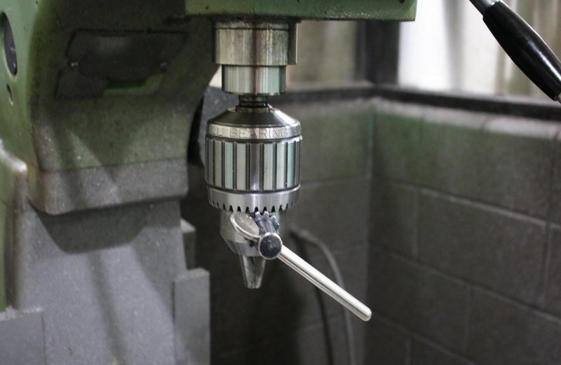 ALZMETALL MODEL #AB SINGLE SPINDLE DRILL WITH POWER FEED: YOBRO #26411