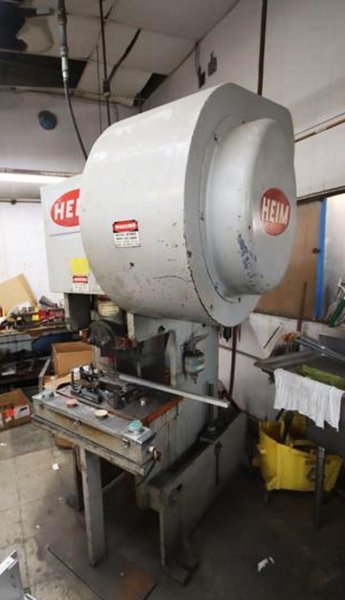32 TON HEIM FLYWHEEL TYPE OBI PRESS MODEL #3