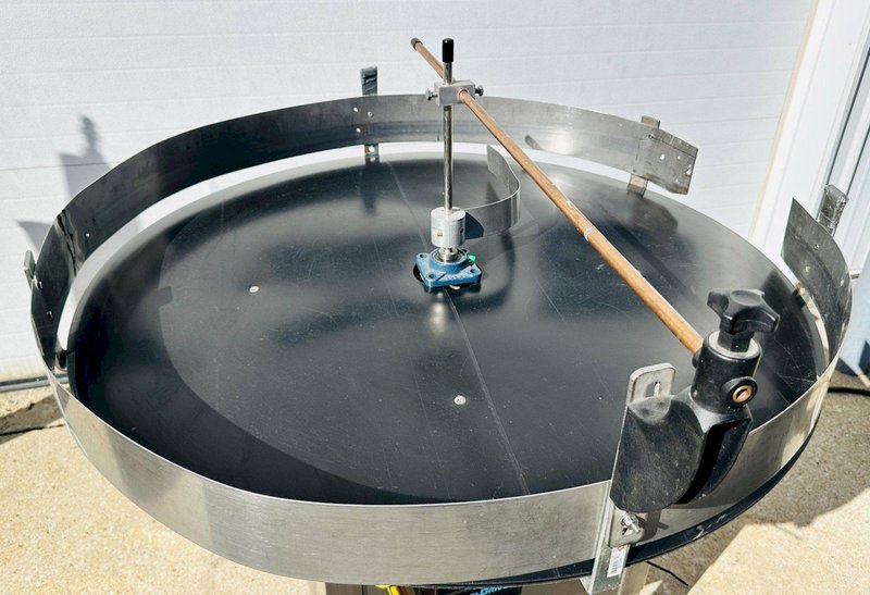 West Company RU-36  |  36” Rotary Accumulation Table