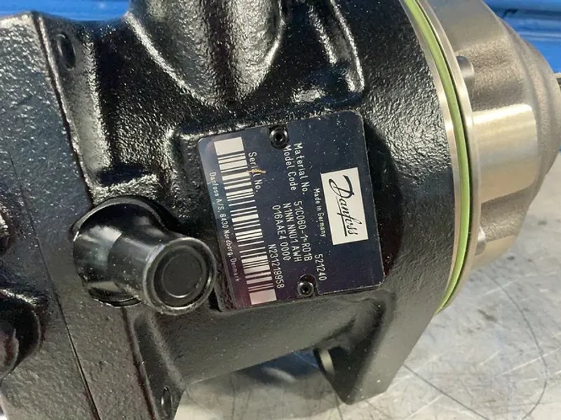 Danfoss Motor Track Drive - 51c060-1-rd1b