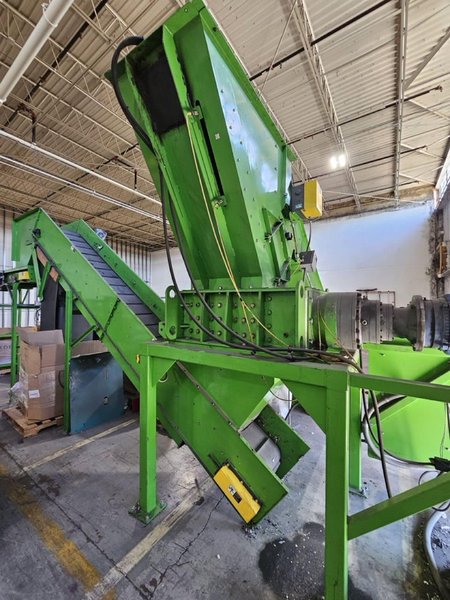 Ameri-Shred AMS-21030-PT Shredder, 2015 – Set up for Plastics.