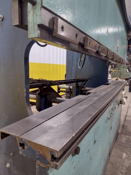 70 TON X 8' HELLER MODEL #ABC7008 HYDRAULIC PRESS BRAKE: STOCK #19283