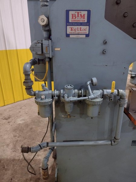 20 TON BTM MODEL #P20F TOG-L-LOC AIR TOGGLE SHEET METAL PRESS: YOBRO #24795