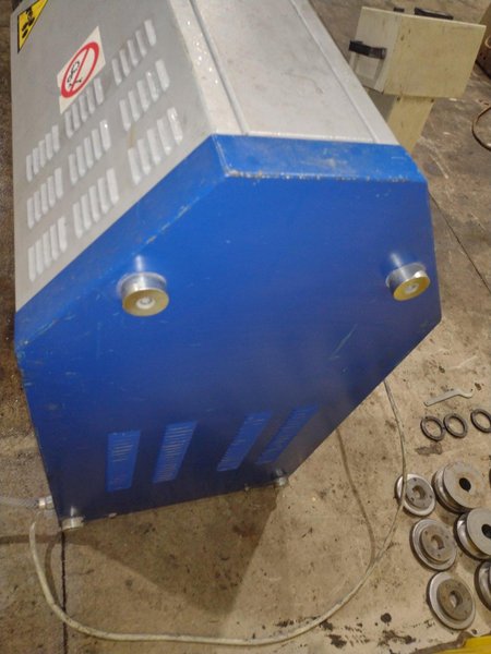 2" X 2" X 1/4" TAURING MODEL #BS50HV HYDRAULIC ANGLE BENDING ROLL: YORBO #24869