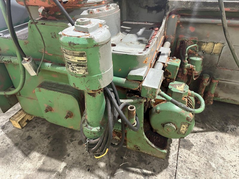 14" x 72" CINCINNATI ROLL CYLINDRICAL GRINDER: STOCK #22532