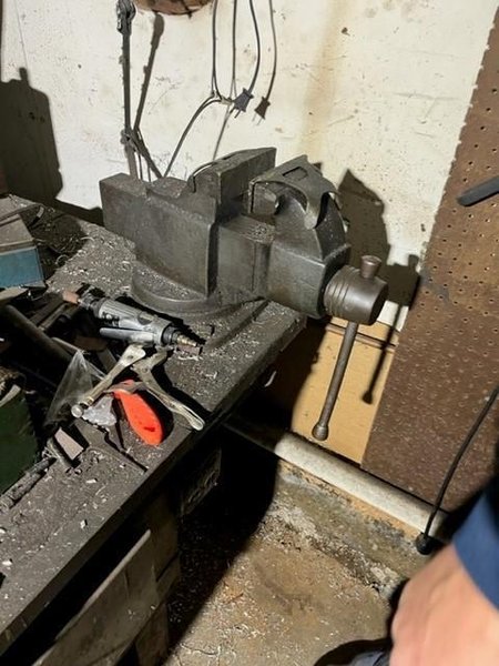 4 1/2" VISE
