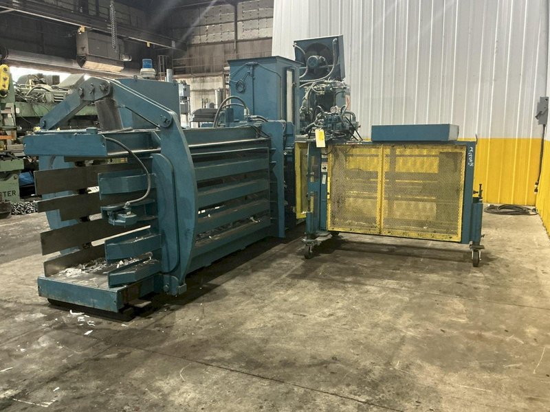 30" X 29" AMERICAN Model #3029730P HORIZONTAL AUTO TIE BALER : YOBRO 26346