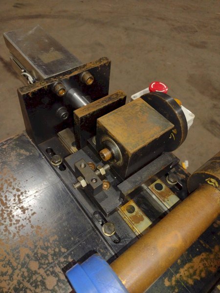 DURAFLEX MANDREL TYPE PIPE CUTTING MACHINE: STOCK #19328