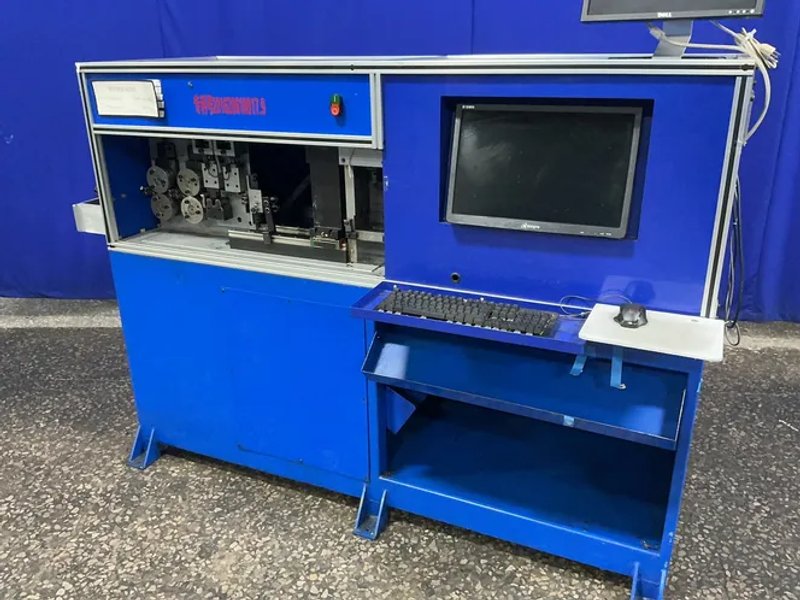 CNC Wiper Forming Machine