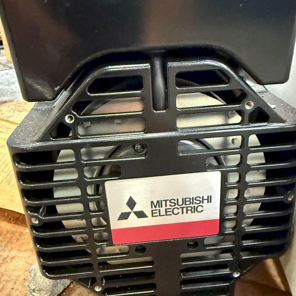 MITSUBISHI SJ-DG5.5/120-04T AC SPINDLE MOTOR USED