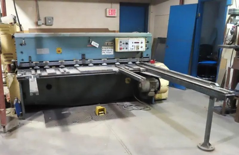 1986 AMADA M-2060 | Shears, Power Squaring (In)