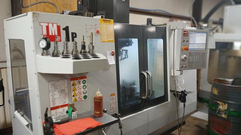 Haas, TM-1P Tool Room Mill, 2020 – Flood Coolant, Tooling Included, 2030 Cut Hours