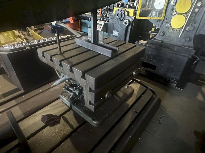 8' X 19" CINCINNATI BICKFORD RADIAL DRILL. STOCK # 036326