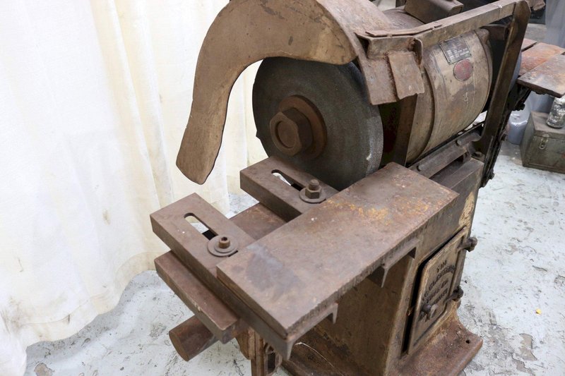 18" X 2" U.S. DOUBLE END GRINDER: STOCK #72967