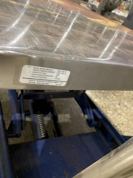 VESTIL CART-1000-LD LIFTING TABLE USED