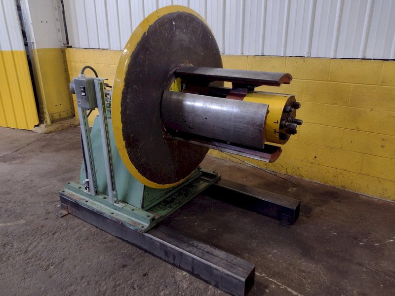 6,000 LBS 3 TON x 28" TRIAD DESIGN MOTORIZED UNCOILER COIL REEL: STOCK #17014