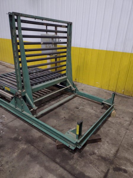 60" x 48" ROACH LIFT &amp; TILT UPENDER / TABLE WITH ROLLER CONVEYOR, 115 VOLT &amp; AIR: YOBRO #24709