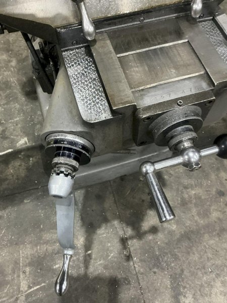 2 HP BRIDGEPORT SERIES I VERTICAL RAM TYPE KNEE MILL WITH DRO, POWER FEED: YOBRO #26188