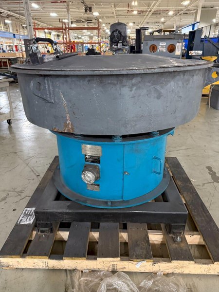 SWECO M45RC VIBRATORY MACHINE 1120 RPM 5 HP USED