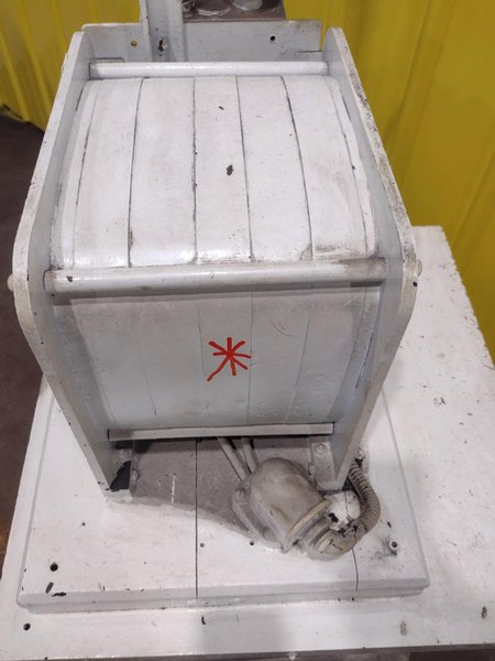 TUNNEL PASS-THROUGH DEMAGNETIZER: STOCK #19466