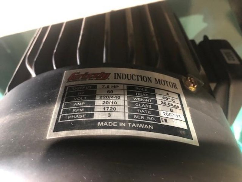 Grizzly G0569 24" 7-1/2 HP 3-Phase Industrial Bandsaw STOCK # 2784